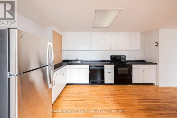 Dining room - Main N - 207a Cowan Avenue, Toronto, ON M6K1L6 Photo 3
