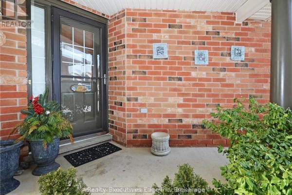 Main - 197 Farley Drive, Guelph, ON, photo 2