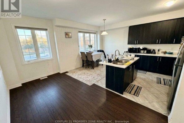 Kitchen - Main/upper - 31 Hashmi Place, Brampton, ON L6Y6J9 Photo 5