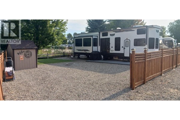 Marina Way Unit# 11, Lee Creek, BC, photo 3