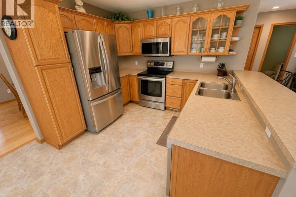 Mcdonald Acreage, Weyburn Rm No  67, SK, photo 2
