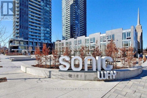 Dining room - N1001 - 6 Sonic Way, Toronto, ON M3C0P1 Photo 2
