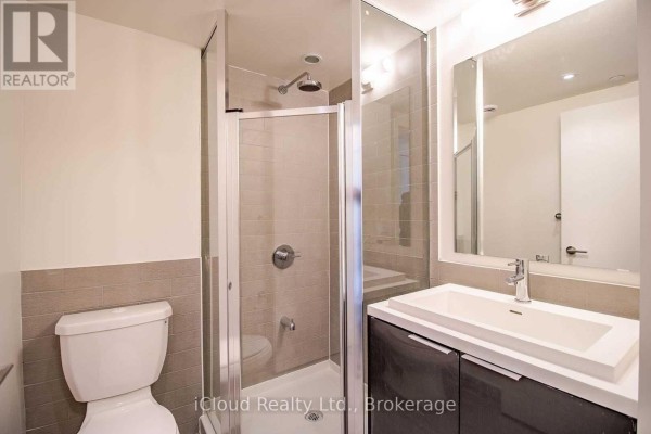 Bathroom - N1101 - 6 Sonic Way, Toronto, ON M3C0P1 Photo 4
