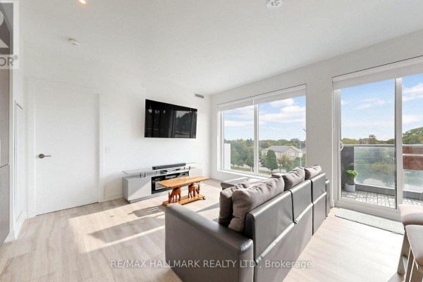 N423 - 7 Golden Lion Heights, Toronto, ON, photo 2