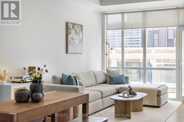 Dining room - N505 - 116 George Street, Toronto, ON M5A3S2 Photo 2