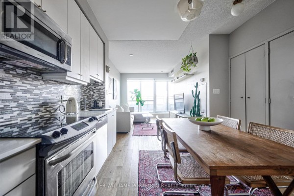 Living room - N507 - 1169 Queen Street W, Toronto, ON M6J0A4 Photo 2