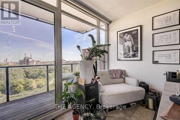 Den - N811 - 120 Bayview Avenue, Toronto, ON M5A3R7 Photo 4