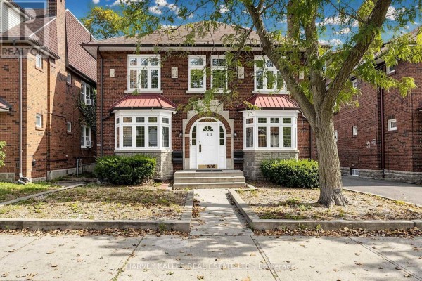North 2nd - 163 Highbourne Road, Toronto