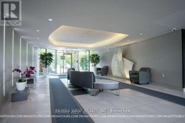 Kitchen - Nph7 - 2261 Lake Shore Boulevard W, Toronto, ON M8V3X1 Photo 3