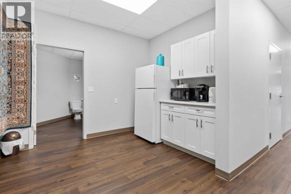 Office A, 4941 49 Street, Camrose, AB T4V1N3 Photo 5