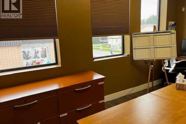 Office Space Drive  N, Calgary, AB T2E1L6 Photo 4