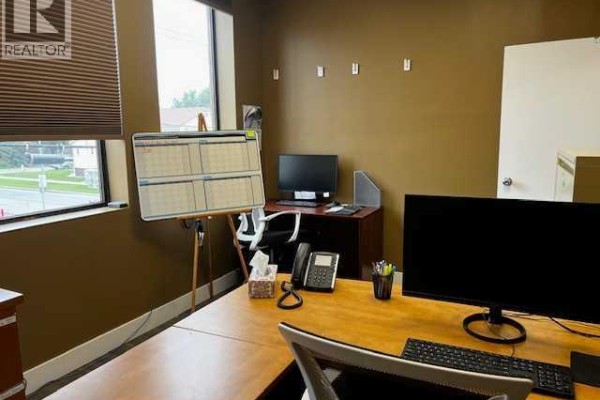 Office Space Drive  N, Calgary, AB T2E1L6 Photo 5