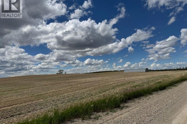On 220 Range, Rural Lethbridge County, AB T1K7N3 Photo 5