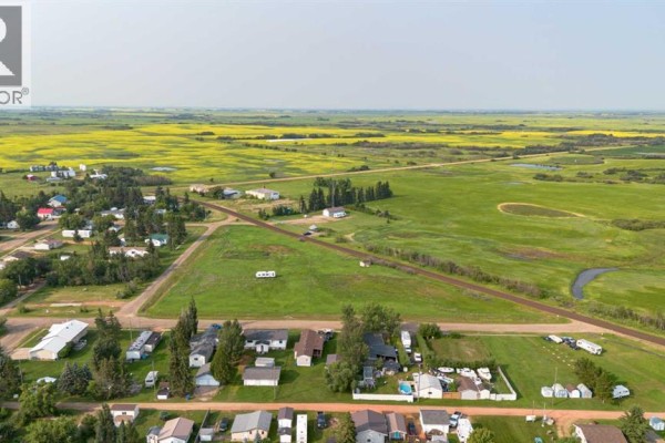 On Strom Street, Heisler, AB T0B2A0 Photo 3