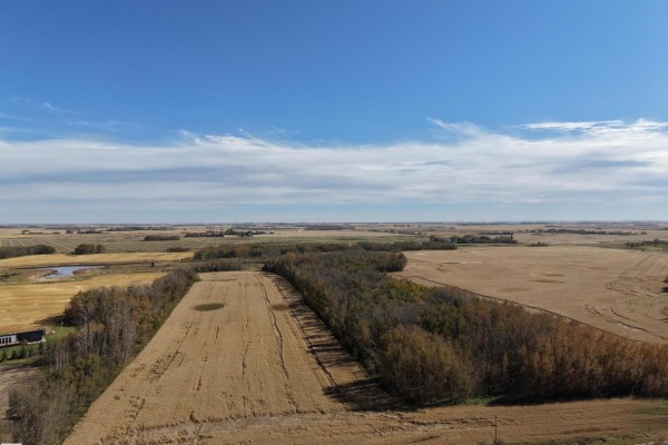 On Township Road 460, Rural Wetaskiwin County, AB T9A1W9 Photo 5
