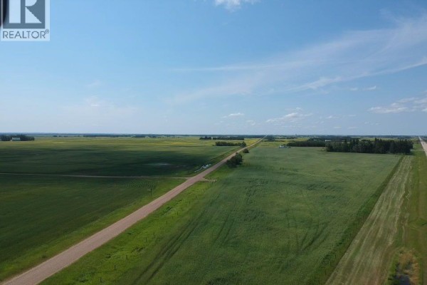 On Township Road 460 Township, Rural Camrose County, AB, photo 3
