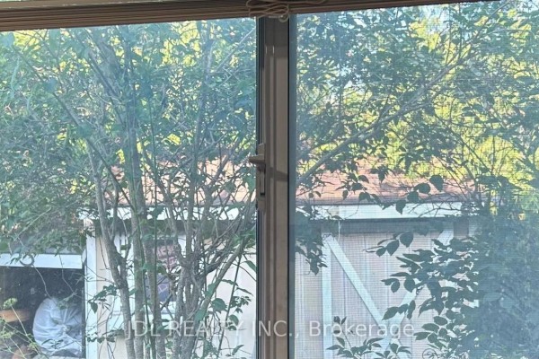 One Bedroom Bsmt - 110 Robinson St Street, Markham, ON L3P1P1 Photo 2
