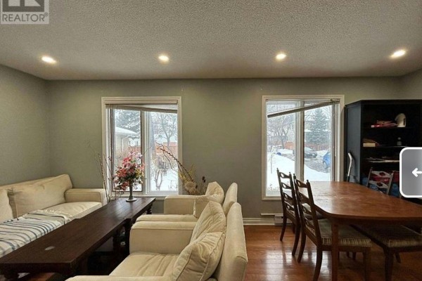 One Bedroom Main Floor - 110 Robinson St Street, Markham, ON L3P1P1 Photo 2