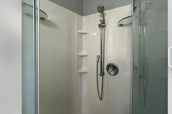 One Bedroom Main Floor - 110 Robinson St Street, Markham, ON L3P1P1 Photo 5