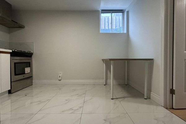 One Bedroom Unit Bsmt - 91 Bushmills Sq Square, Toronto, ON M1V1K5 Photo 2
