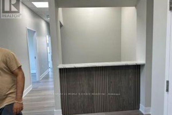 P205 - 454 Hespeler Road, Cambridge, ON N1R0E3 Photo 5
