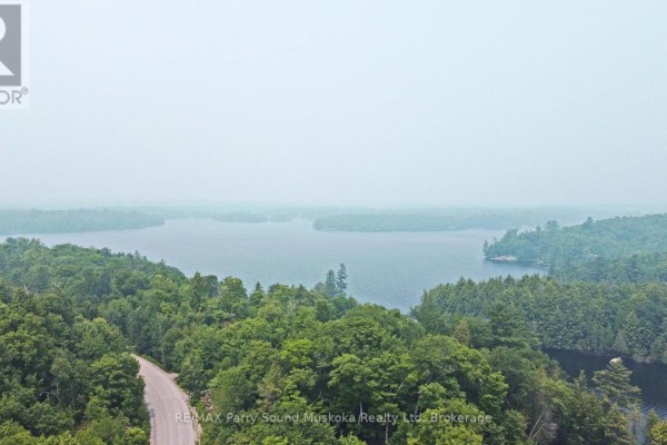 Aerial view of a lake surrounded by dense greenery and islands - Part 2 - 0 Lyndsey Lane, Mckellar