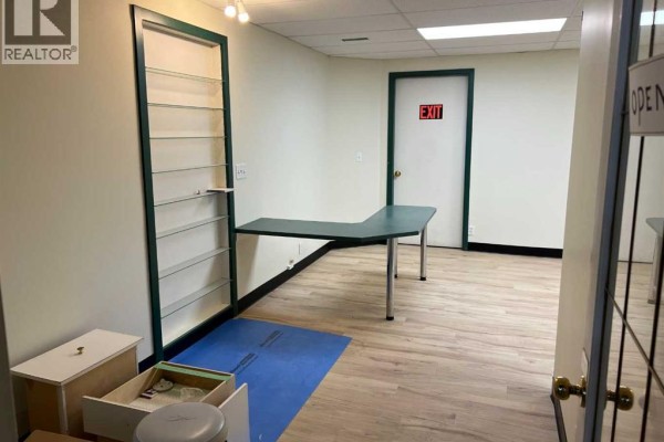 Part Of Bay A, 4707 51 Avenue, Camrose, AB T4V0V3 Photo 3