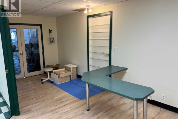 Part Of Bay A, 4707 51 Avenue, Camrose, AB T4V0V3 Photo 4
