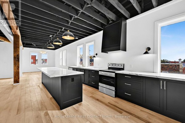 Kitchen - Penthouse - 87 Main Street, Penetanguishene, ON L9M1S8 Photo 3