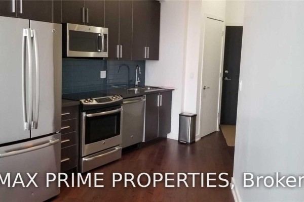Ph 02 - 50 Bruyeres Mews, Toronto, ON M5V0H8 Photo 2