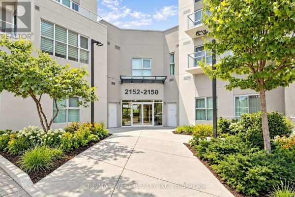 Ph 04 - 2152 Lawrence Avenue, Toronto, ON M1R3A8 Photo 4