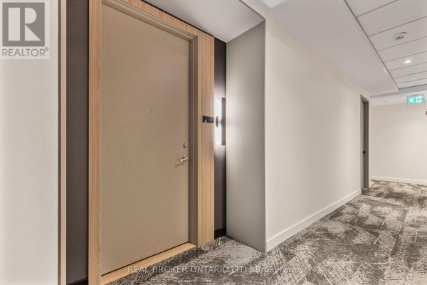 Ph 3 - 185 Dunlop Street E, Barrie, ON, photo 2