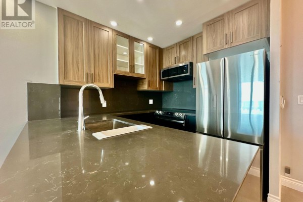 Ph 3705 - 8 Park Road, Toronto