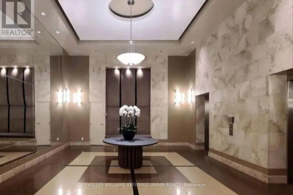 Dining room - Ph 3705 - 8 Park Road, Toronto, ON M4W3S5 Photo 4