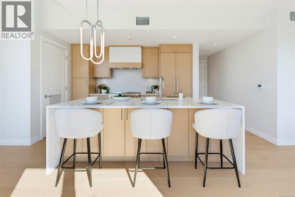 Kitchen - Ph 402 5229 Cordova Bay Rd, Saanich, BC V8Y2L1 Photo 3