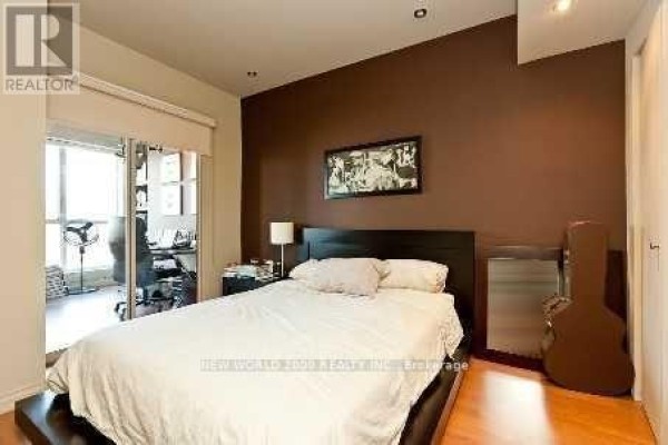 Ph09 - 633 Bay Street, Toronto, ON, photo 3