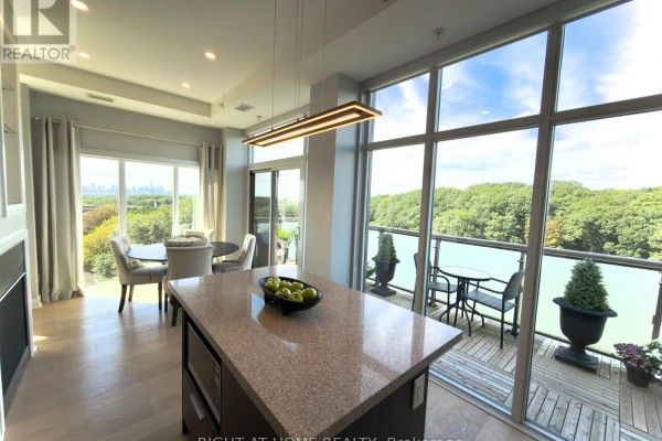 Living room - Ph1 - 580 Kingston Road, Toronto, ON M4E1P9 Photo 2