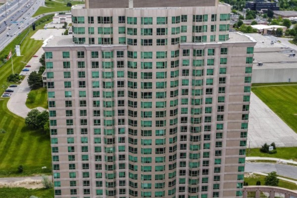 Ph101 - 11 Lee Centre Drive, Toronto, ON, photo 2