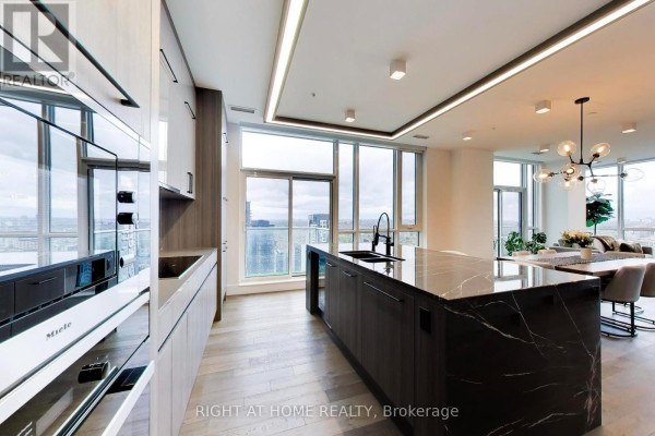 Family room - Ph102 - 30 Nelson Street, Toronto, ON M5V0H5 Photo 5