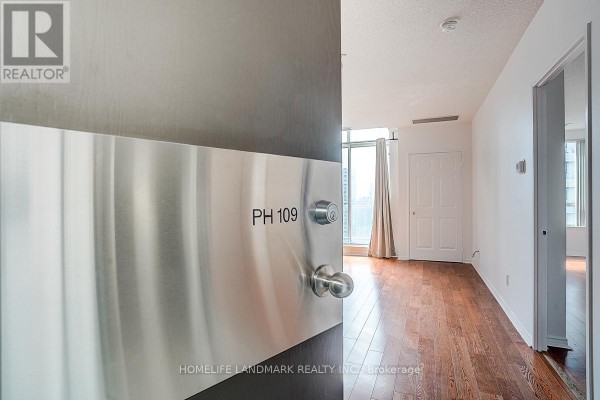 Kitchen - Ph109 - 35 Empress Avenue, Toronto, ON M2N6T3 Photo 3