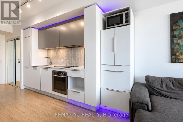 Primary Bedroom - Ph11 - 85 Wood Street, Toronto, ON M4Y0E8 Photo 4