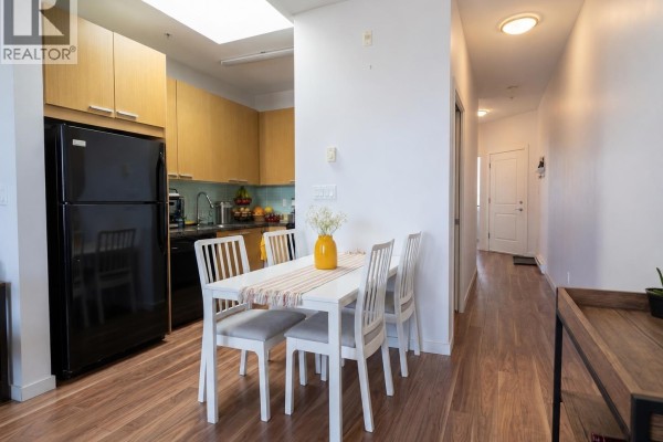 Ph15 5388 Grimmer Street, Burnaby, BC V5H0B9 Photo 3