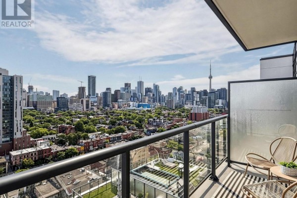 Ph2 - 297 College Street, Toronto, ON, photo 2