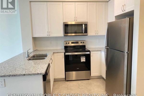 Primary Bedroom - Ph203 - 349 Rathburn Road W, Mississauga, ON L5B0G9 Photo 4
