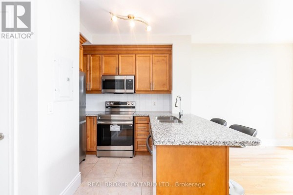 Primary Bedroom - Ph208 - 18 Harding Boulevard, Richmond Hill, ON L4C0T3 Photo 4
