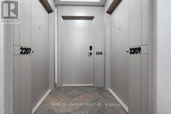 Primary Bedroom - Ph2208 - 4675 Metcalfe Avenue, Mississauga, ON L5M0Z8 Photo 3