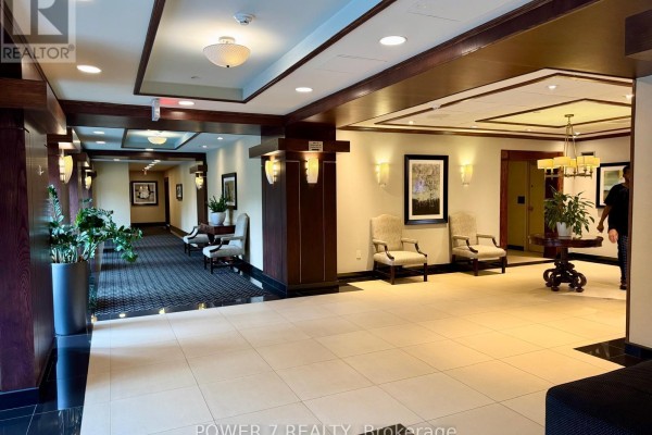 Dining room - Ph304 - 101 Subway Crescent, Toronto, ON M9B6K4 Photo 2