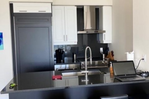 Bathroom - Ph5 - 4011 Brickstone Mews, Mississauga, ON L5B0J7 Photo 2