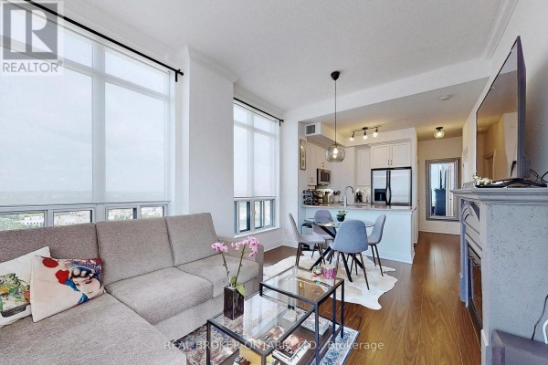 Primary Bedroom - Ph7 - 2087 Lake Shore Boulevard W, Toronto, ON M8V4G3 Photo 4