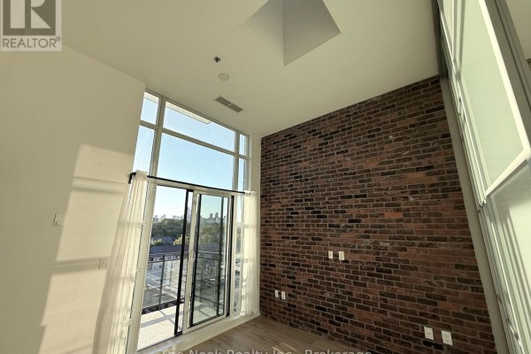 Kitchen - Ph712 - 88 Colgate Avenue, Toronto, ON M4M0A6 Photo 4